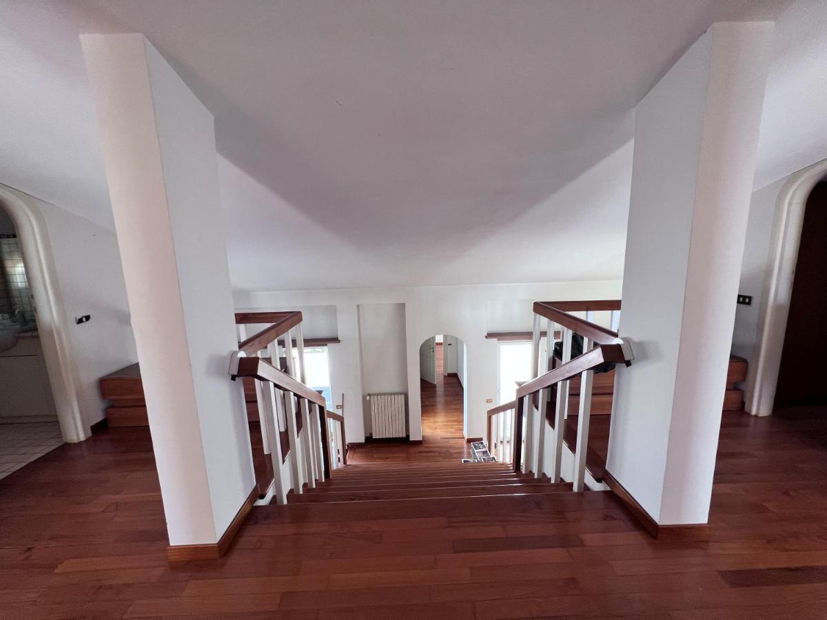 Villa Luxury Roma Марко-Симоне Экстерьер фото